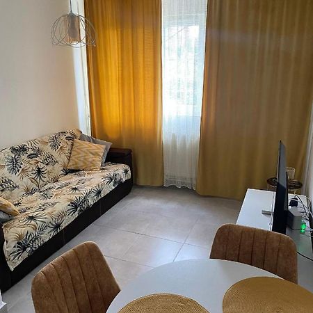 Sofi Apartment Central Букурещ Екстериор снимка