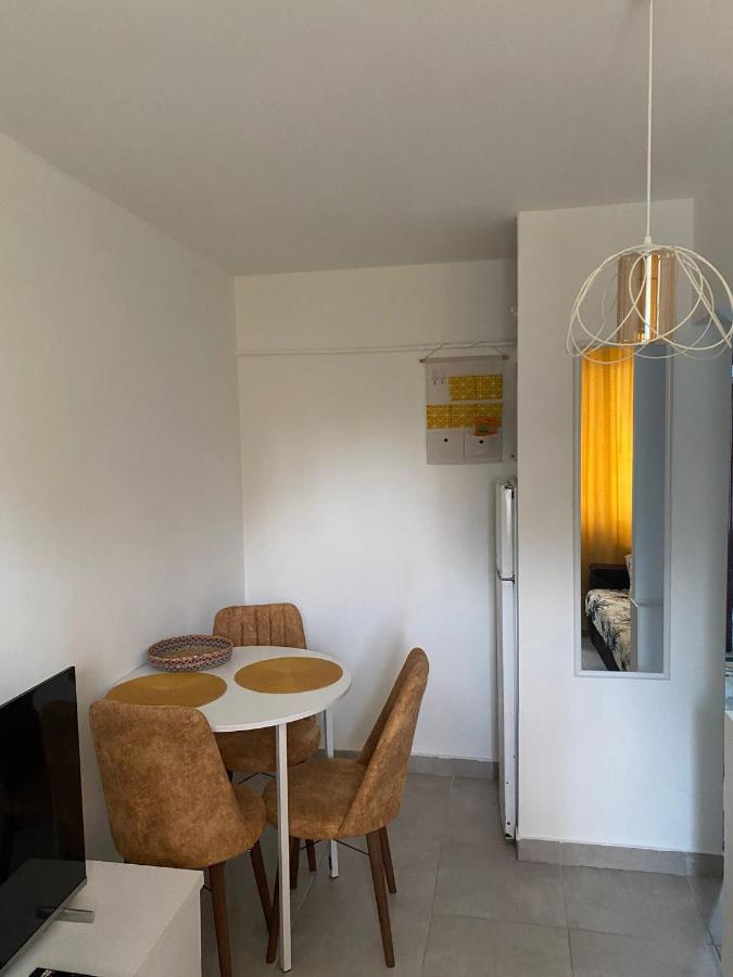 Sofi Apartment Central Букурещ Екстериор снимка